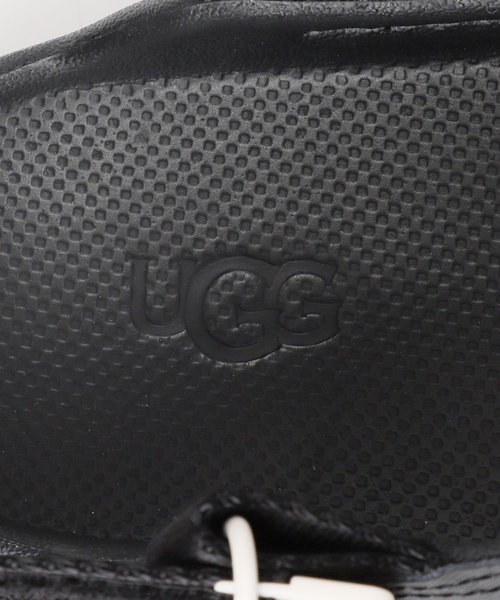 UGG（アグ）の「【UGG/アグ】W GOLDENGLOW TOGGLE：サンダル（サンダル・レディース・ブラック・22cm/23cm/24cm/25cm）」の2枚目の写真