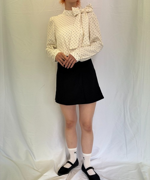 Alite cloth(アリーテクロス)の「ドットリボンハイネックトップス(シャツ/ブラウス・レディース・ホワイト/ブラック・M/S/L)」の10枚目の写真