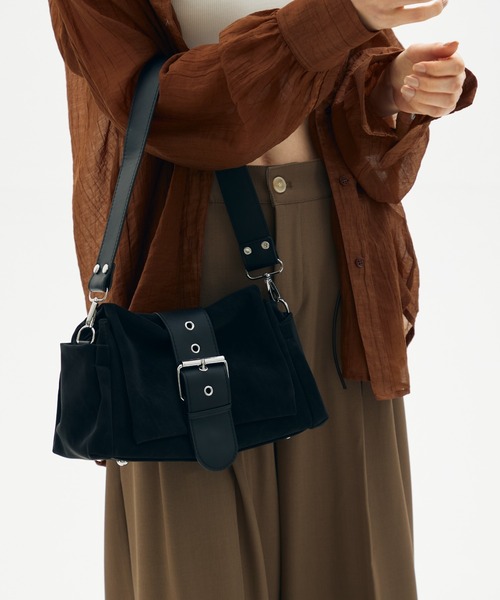 full/fill.(フルフィル)の「front belt square shoulder bag / フロントベルトスクエアショルダーバッグ(ショルダーバッグ・レディース・ブラック/ブラウン・FREE)」の19枚目の写真