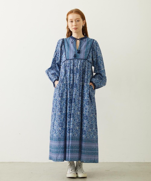 MILKFED.（ミルクフェド）の「PRINTED TASSEL TIE DRESS（ワンピース・レディース・ブラック/レッド/ブルー・ONE SIZE）」の4枚目の写真