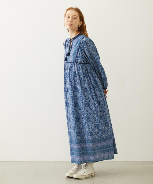 MILKFED.（ミルクフェド）の「PRINTED TASSEL TIE DRESS（ワンピース・レディース・ブラック/レッド/ブルー・ONE SIZE）」の6枚目の写真