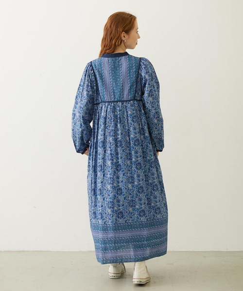 MILKFED.（ミルクフェド）の「PRINTED TASSEL TIE DRESS（ワンピース・レディース・ブラック/レッド/ブルー・ONE SIZE）」の7枚目の写真