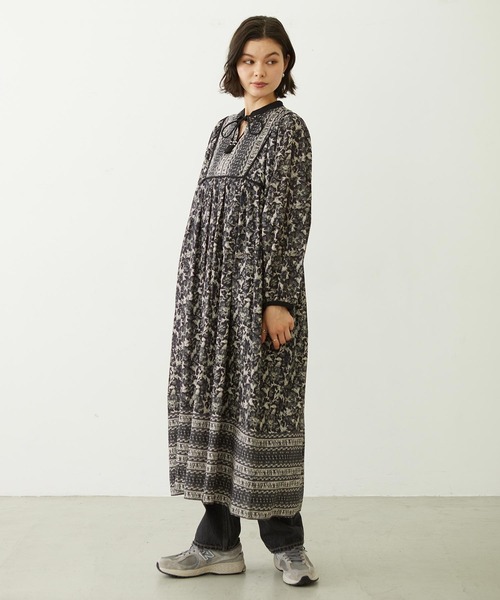 MILKFED.（ミルクフェド）の「PRINTED TASSEL TIE DRESS（ワンピース・レディース・ブラック/レッド/ブルー・ONE SIZE）」の15枚目の写真