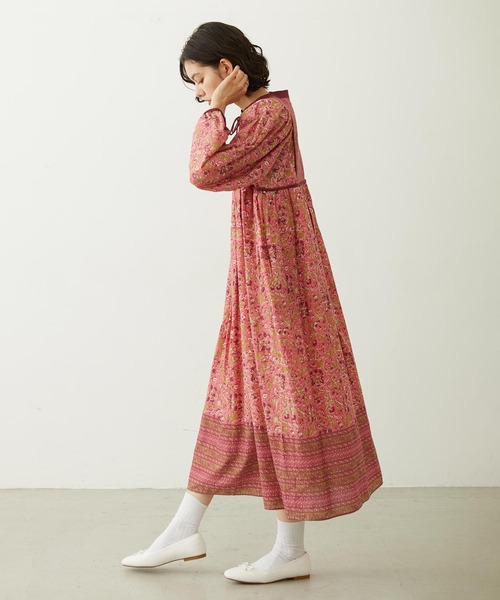 MILKFED.（ミルクフェド）の「PRINTED TASSEL TIE DRESS（ワンピース・レディース・ブラック/レッド/ブルー・ONE SIZE）」の22枚目の写真