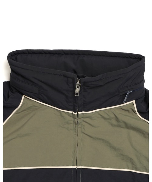 IRISHMAN(アイリッシュマン)の「【IRISHMAN/アイリッシュマン】【AERO】Full Zip Pocketable Hoodie / 強撥水ナイロンポケッタブルフーディー ジャケットフード付き(UNISEX)(ブルゾン・メンズ・ブラック/カーキ・X-LARGE/LARGE/MEDIUM/SMALL)」の10枚目の写真