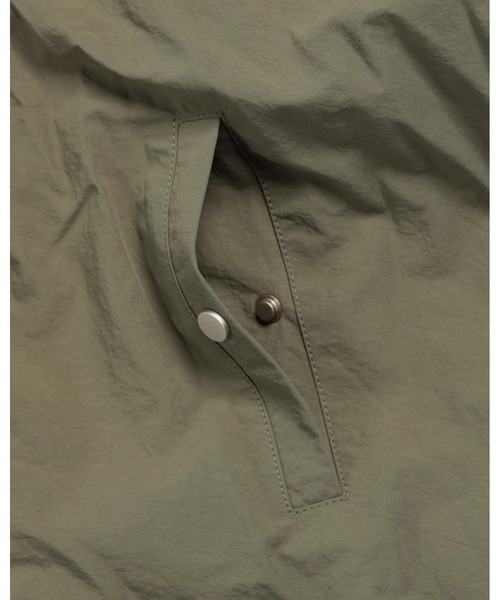 IRISHMAN(アイリッシュマン)の「【IRISHMAN/アイリッシュマン】【AERO】Full Zip Pocketable Hoodie / 強撥水ナイロンポケッタブルフーディー ジャケットフード付き(UNISEX)(ブルゾン・メンズ・ブラック/カーキ・X-LARGE/LARGE/MEDIUM/SMALL)」の12枚目の写真