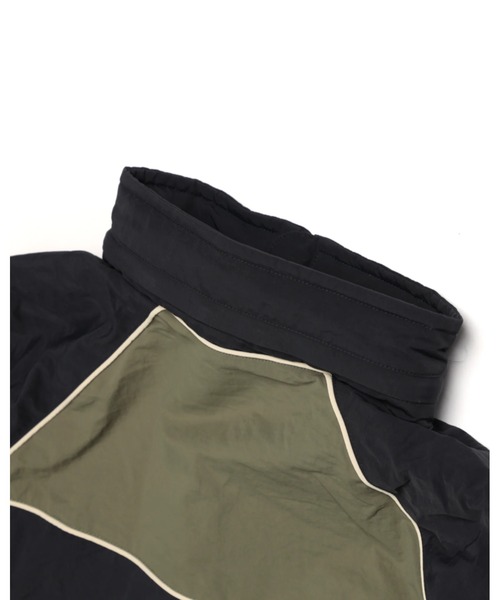 IRISHMAN(アイリッシュマン)の「【IRISHMAN/アイリッシュマン】【AERO】Full Zip Pocketable Hoodie / 強撥水ナイロンポケッタブルフーディー ジャケットフード付き(UNISEX)(ブルゾン・メンズ・ブラック/カーキ・X-LARGE/LARGE/MEDIUM/SMALL)」の11枚目の写真