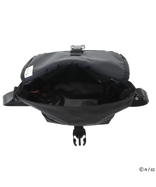 Manhattan Portage（マンハッタンポーテージ）の「Manhattan Portage/マンハッタンポーテージ ショルダーバック "ちいかわ" NYLON MESSENGER BAG(XXS) FZP CKW26 MP1603FZPCKW26（ショルダーバッグ・メンズ・ブラック・FREE）」の9枚目の写真