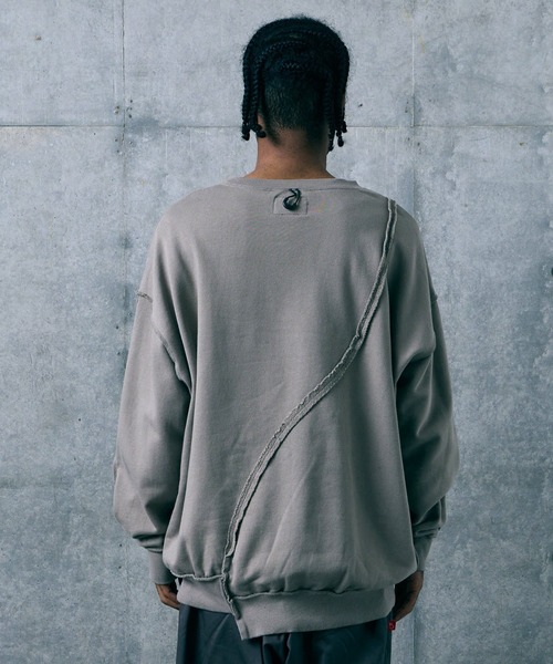VIRGOwearworks(ヴァルゴウェアワークス)の「CURVEFORM SWEAT(スウェット・メンズ・ブラック/ネイビー/グレイッシュベージュ・2/3/4)」の15枚目の写真