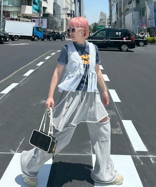 Alley Tokyo(アリートーキョー)の「フリフリリボンノースリブラウス(シャツ/ブラウス・レディース・オフホワイト/イエロー/サックスブルー・FREE)」の11枚目の写真