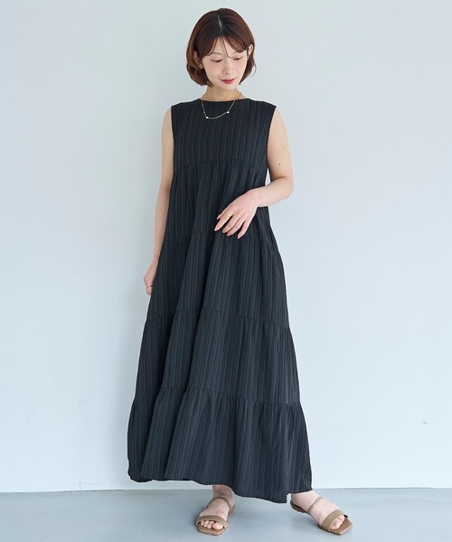 mil(ミル)の「ノースリーブ ティアードワンピース【587229】(ワンピース・レディース・ブラウン/ブラウン系/ブラック・S/XS)」の4枚目の写真