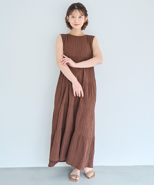 mil(ミル)の「ノースリーブ ティアードワンピース【587229】(ワンピース・レディース・ブラウン/ブラウン系/ブラック・S/XS)」の10枚目の写真