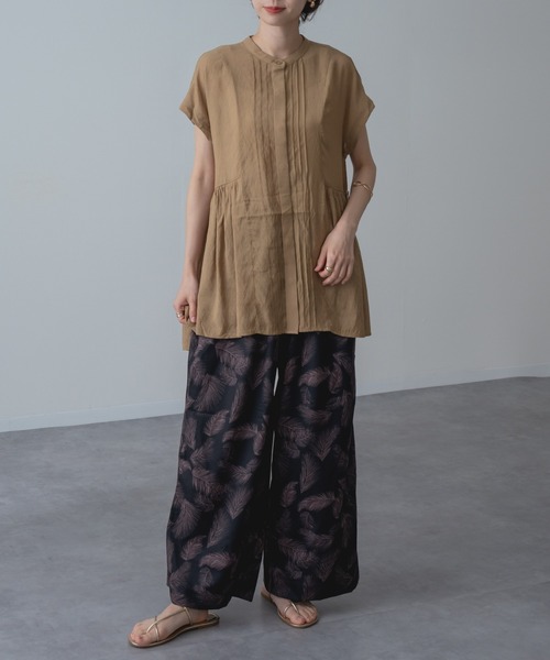 refinedworks(リファインドワークス)の「【refinedworks】チュニック 丈の フレンチ タック ブラウス(シャツ/ブラウス・レディース・キャメル/チャコールグレー・FREE)」の14枚目の写真
