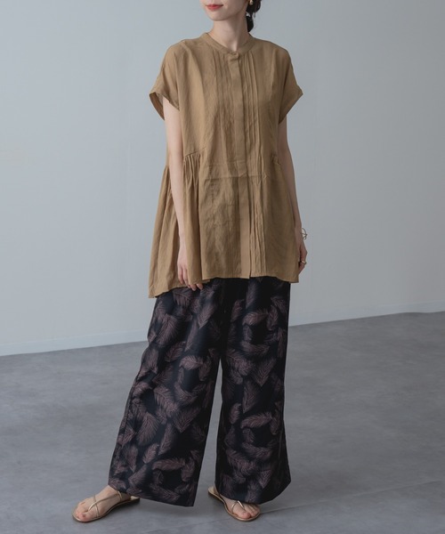 refinedworks(リファインドワークス)の「【refinedworks】チュニック 丈の フレンチ タック ブラウス(シャツ/ブラウス・レディース・キャメル/チャコールグレー・FREE)」の18枚目の写真