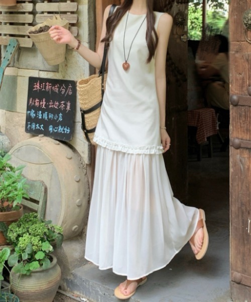 Aelina(エリナ)の「異素材切り替えノースリーブワンピース(ワンピース・レディース・オフホワイト/ネイビー・FREE)」の9枚目の写真