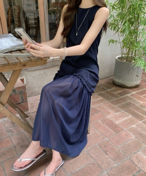 Aelina(エリナ)の「異素材切り替えノースリーブワンピース(ワンピース・レディース・オフホワイト/ネイビー・FREE)」の12枚目の写真