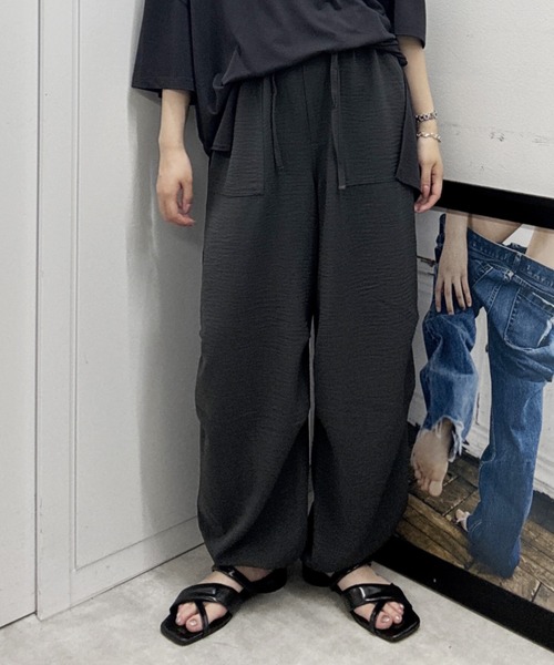 RODEO CROWNS WIDE BOWL(ロデオクラウンズワイドボウル)の「クールカルゼジョグパンツ(その他パンツ・レディース・スモークピンク/チャコールグレー/ブラウン/オフホワイト・FREE)」の3枚目の写真