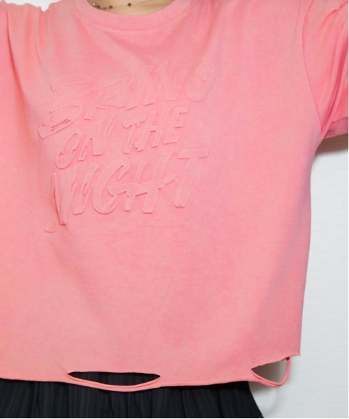 GORGE(ゴージ)の「《ダメージ加工・抜け感》エンボスロゴTシャツ/ストリート×モード/春夏/全3色(Tシャツ/カットソー・レディース・ピンク/チャコール/ブルー・F)」の21枚目の写真