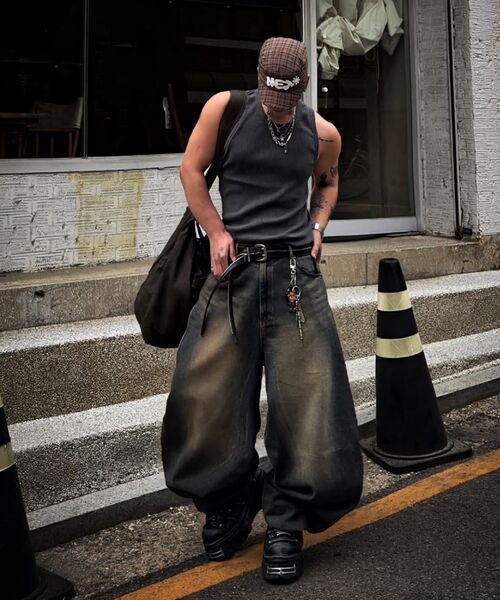 THE MILE（ザマイル）の「ヘビーコットンリブノースリーブ_PIGMENT D.GRAY（Tシャツ/カットソー・メンズ・その他・MEDIUM/LARGE/X-LARGE/SMALL）」の2枚目の写真