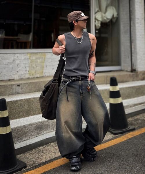 THE MILE（ザマイル）の「ヘビーコットンリブノースリーブ_PIGMENT D.GRAY（Tシャツ/カットソー・メンズ・その他・MEDIUM/LARGE/X-LARGE/SMALL）」の6枚目の写真