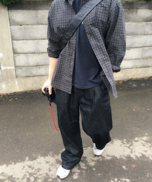 MINDBRIDGE（マインドブリッジ）の「[ON]ワイドワンタックフルバンディングデイリーデニムパンツ - 3カラー（デニムパンツ・メンズ・ライトインディゴブルー/インディゴブルー/ブラック・29/36/34/30/32）」の7枚目の写真