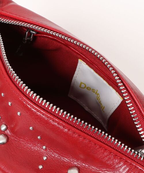 Desigual(デシグアル)の「Studded Shoulder Bag/スタッズ ショルダーバッグ レッド(ショルダーバッグ・レディース・レッド・FREE)」の7枚目の写真