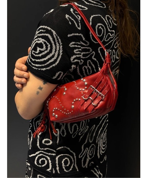 Desigual(デシグアル)の「Studded Shoulder Bag/スタッズ ショルダーバッグ レッド(ショルダーバッグ・レディース・レッド・FREE)」の10枚目の写真