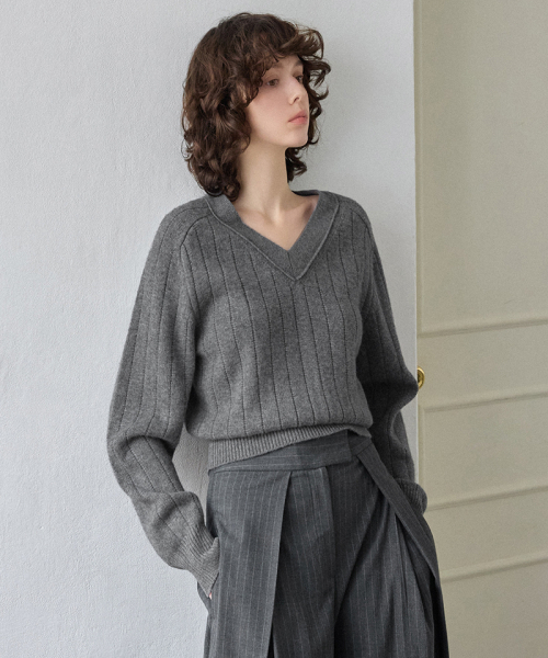 LEFTSEOUL（レフトソウル）の「ピュアウールクロッププルオーバー[グレー]（ニット/セーター・レディース・グレー・SMALL/MEDIUM）」の2枚目の写真