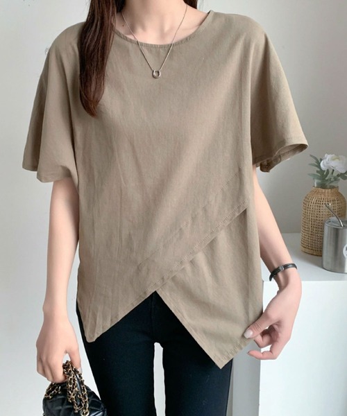 2ly2(トゥーリートゥー)の「アシンメトリーヘム ゆったりカットソー(Tシャツ/カットソー・レディース・ブラック/キャメル/カーキ・FREE)」の1枚目の写真
