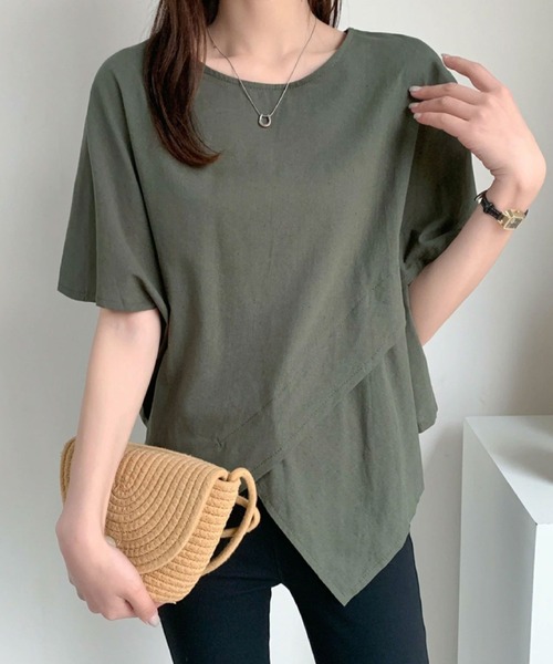 2ly2(トゥーリートゥー)の「アシンメトリーヘム ゆったりカットソー(Tシャツ/カットソー・レディース・ブラック/キャメル/カーキ・FREE)」の3枚目の写真