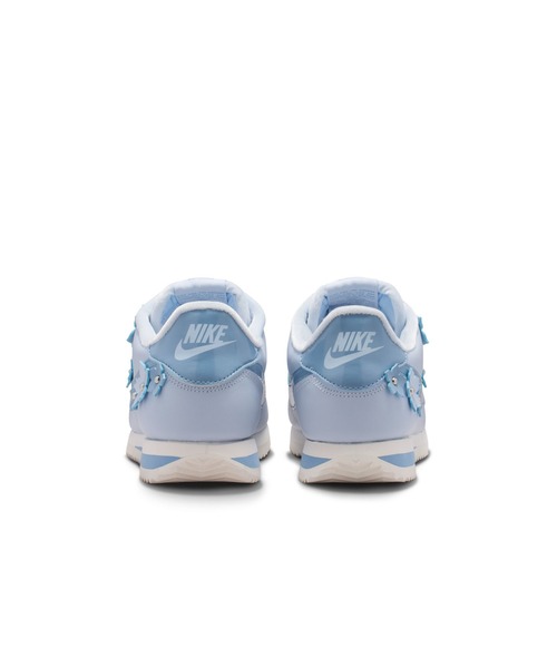NIKE（ナイキ）の「NIKE/ナイキ WS ｺﾙﾃｯﾂ LTR ﾌﾛｰﾚｯﾄ（スニーカー・レディース・ネイビー・25cm/24cm/23.5cm/23cm/24.5cm）」の2枚目の写真