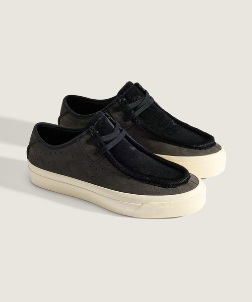 VANS(バンズ)の「VANS PREMIUM SF モック ロー / LX Carver Low PONY HAIR Black/ VN000Z3XGBA1(モカシン/デッキシューズ・メンズ・ブラック・10.5/10/9.5/9/8.5/11/8)」の2枚目の写真