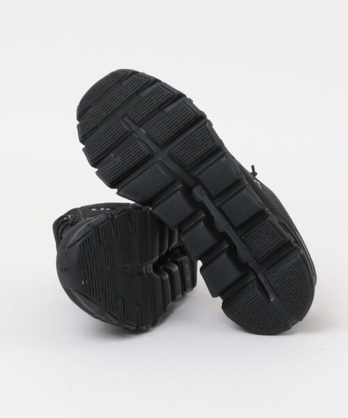 On（オン）の「【On】3WF10061043 Cloud 6（スニーカー・レディース・ブラック・25/23.5/23/24.5/24）」の3枚目の写真