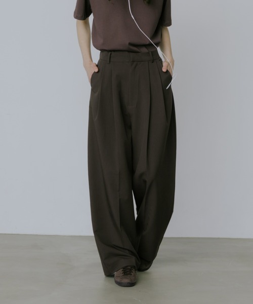 lit(リット)の「Double Tuck Straight Pants(スラックス・レディース・チャコールグレー/ブラック/ベージュ・38/36)」の18枚目の写真