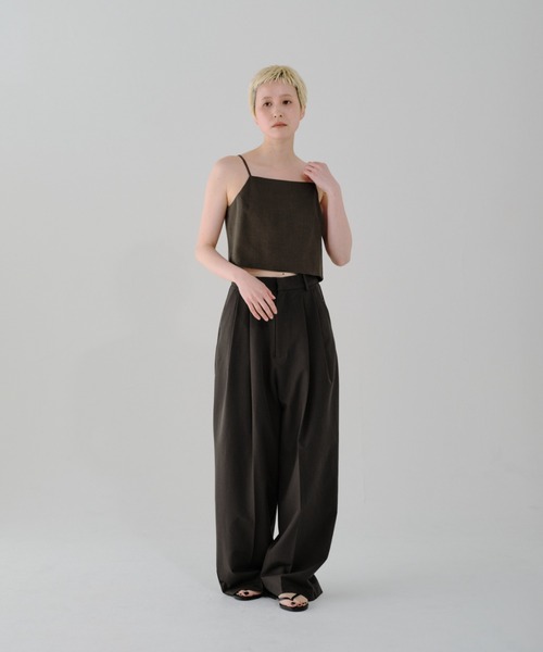 lit(リット)の「Double Tuck Straight Pants(スラックス・レディース・チャコールグレー/ブラック/ベージュ・38/36)」の10枚目の写真