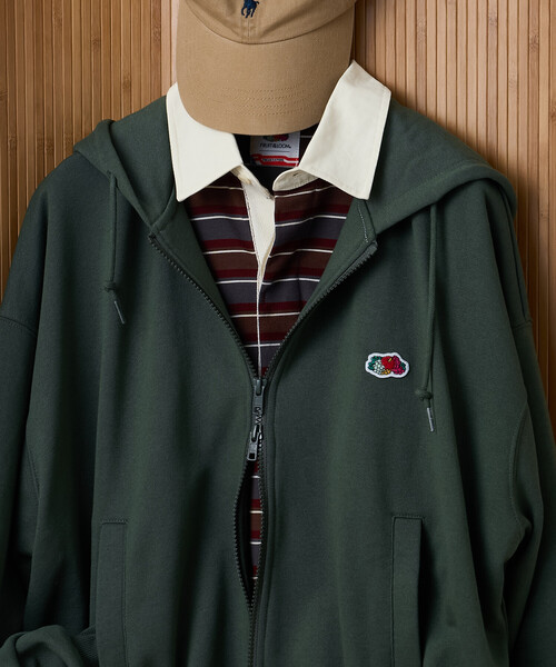 FREAK'S STORE(フリークスストア)の「FRUIT OF THE LOOM × FREAK'S STORE/フルーツオブザルーム 別注 ジップパーカー/ジップアップフーディー(パーカー・レディース・グリーン/ナチュラル/ブラウン・フリ-)」の3枚目の写真