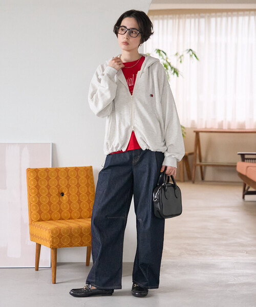 FREAK'S STORE(フリークスストア)の「FRUIT OF THE LOOM × FREAK'S STORE/フルーツオブザルーム 別注 ジップパーカー/ジップアップフーディー(パーカー・レディース・グリーン/ナチュラル/ブラウン・フリ-)」の6枚目の写真