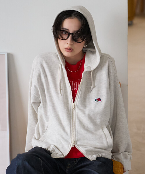 FREAK'S STORE(フリークスストア)の「FRUIT OF THE LOOM × FREAK'S STORE/フルーツオブザルーム 別注 ジップパーカー/ジップアップフーディー(パーカー・レディース・グリーン/ナチュラル/ブラウン・フリ-)」の17枚目の写真