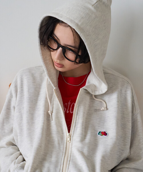FREAK'S STORE(フリークスストア)の「FRUIT OF THE LOOM × FREAK'S STORE/フルーツオブザルーム 別注 ジップパーカー/ジップアップフーディー(パーカー・レディース・グリーン/ナチュラル/ブラウン・フリ-)」の21枚目の写真