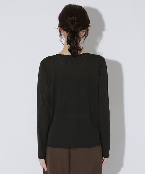 LAKOLE(ラコレ)の「スラブヘンリーネック長袖 / 1064367(Tシャツ/カットソー・レディース・パープル/アイボリー/ブラック/ブラウン・FREE)」の20枚目の写真