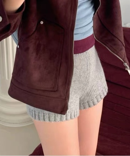 Vipoa(ヴィポア)の「スリムリブニットショートパンツ(その他パンツ・レディース・ブラック/ネイビー/チャコールグレー/ホワイト/ライトグレー/ブラウン/レッド・FREE)」の15枚目の写真