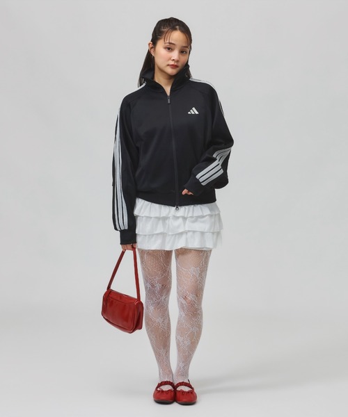 adidas（アディダス）の「アディダス adidas スタジアム ピケ ルーズフィット トラックトップ（ジャージ・レディース・トップグレー/ベージュ/スモークピンク/ブラック×ホワイト・L/XL/M/S）」の15枚目の写真