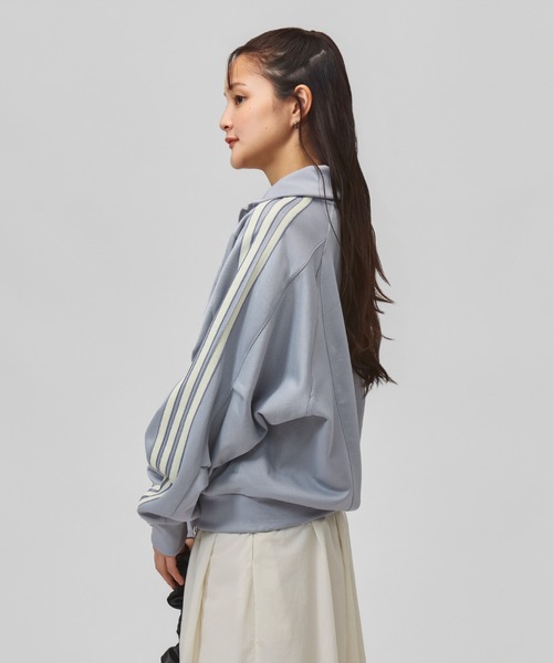adidas（アディダス）の「アディダス adidas スタジアム ピケ ルーズフィット トラックトップ（ジャージ・レディース・トップグレー/ベージュ/スモークピンク/ブラック×ホワイト・L/XL/M/S）」の22枚目の写真