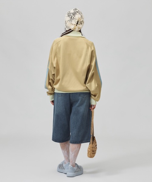 adidas（アディダス）の「アディダス adidas スタジアム ピケ ルーズフィット トラックトップ（ジャージ・レディース・トップグレー/ベージュ/スモークピンク/ブラック×ホワイト・L/XL/M/S）」の10枚目の写真