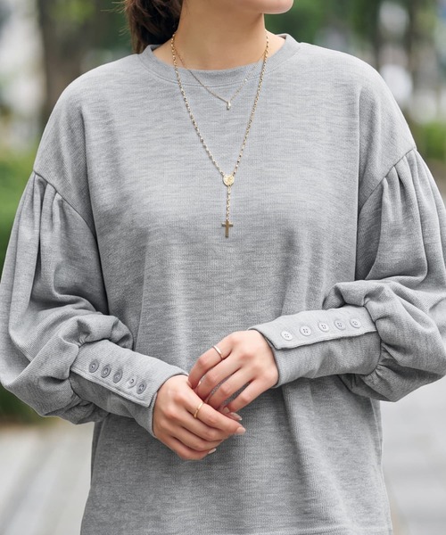 STYLE DELI(スタイルデリ)の「【DELI by】抜け感ランタンスリーブプルオーバートップス(Tシャツ/カットソー・レディース・ブラック/グレー・M)」の1枚目の写真