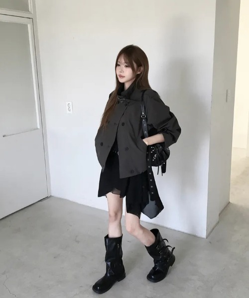 GEMEDA(ジェメダ)の「秋冬新作 ダブルボタンデザインショートコート(その他アウター・レディース・ダークグレー/ベージュ/オフホワイト・M)」の14枚目の写真