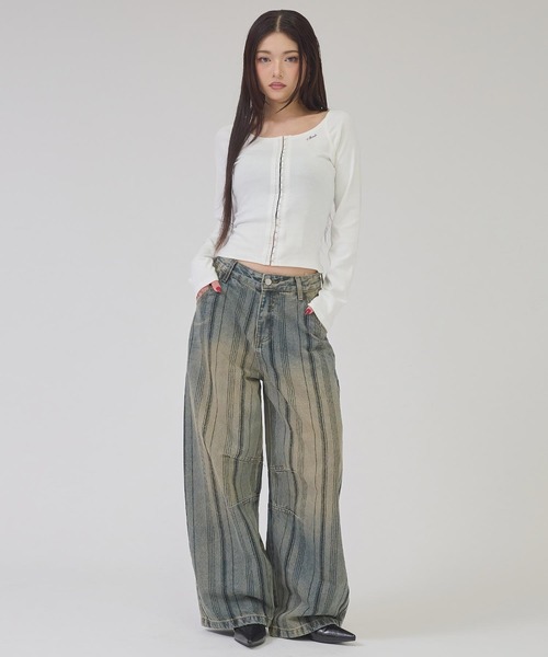 ANAP(アナップ)の「フロントホックUネックトップス(Tシャツ/カットソー・レディース・ブラック/ブルー/オフホワイト・F)」の5枚目の写真