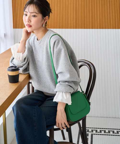 FREAK'S STORE（フリークスストア）の「限定展開　フリル 袖 ドッキング 裏起毛 スウェット（スウェット・レディース・ナチュラル/グレー/ネイビー/ブラック・ﾌﾘ-）」の14枚目の写真