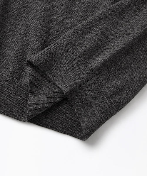 OUTSTANDING(アウトスタンディング)の「SOFT YARN MOCK NECK KNIT SWEATER_CHARCOAL(ニット/セーター・メンズ・その他・MEDIUM/LARGE)」の6枚目の写真