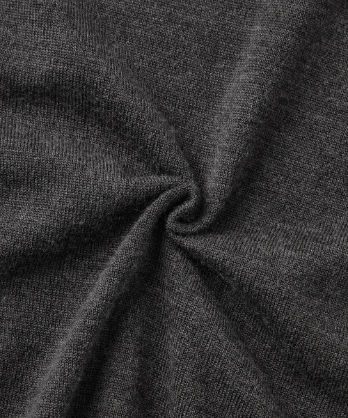 OUTSTANDING(アウトスタンディング)の「SOFT YARN MOCK NECK KNIT SWEATER_CHARCOAL(ニット/セーター・メンズ・その他・MEDIUM/LARGE)」の7枚目の写真